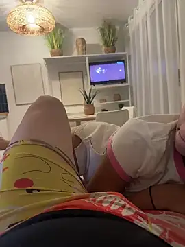 latingangsex online show from December 3, 2025, 9:02 pm