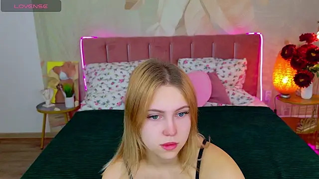 Snapshot of Stellahaart chatting on November 24, 2025, 7:19 am Stellahaart online show from November 24, 2025, 7:19 am