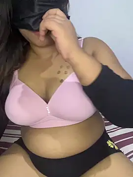 Snapshot of bunny_somya chatting on February 1, 2026, 7:56 pm bunny somya online show from February 1, 2026, 7:56 pm