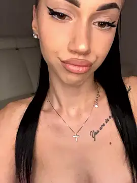 ilariea girl online show from January 11, 2026, 9:09 pm