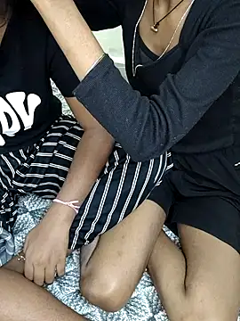 Unique girls90 online show from November 15, 2025, 10:56 am