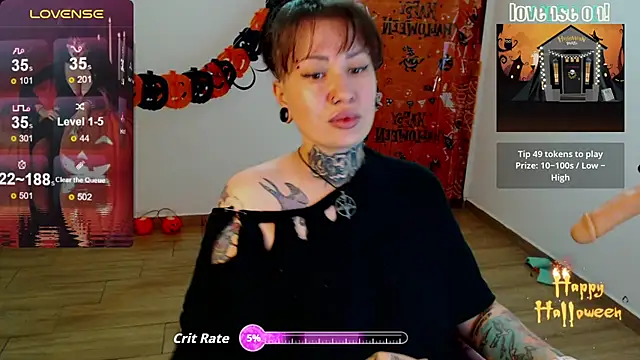 Senorita  Dakota online show from October 16, 2025, 7:37 pm