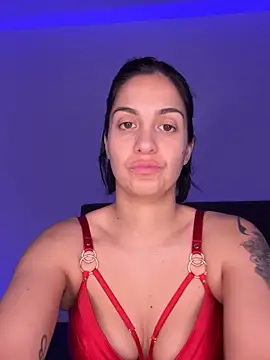 Snapshot of LaPetiteKim chatting on January 14, 2026, 8:03 pm LaPetiteKim online show from January 14, 2026, 8:03 pm