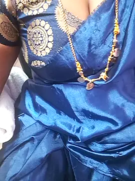 Snapshot of Tamil_Ammani chatting on April 24, 2026, 7:55 am Tamil Ammani online show from April 24, 2026, 7:55 am