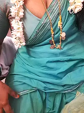 Snapshot of Tamil_Ammani chatting on May 6, 2026, 8:30 am Tamil Ammani online show from May 6, 2026, 8:30 am