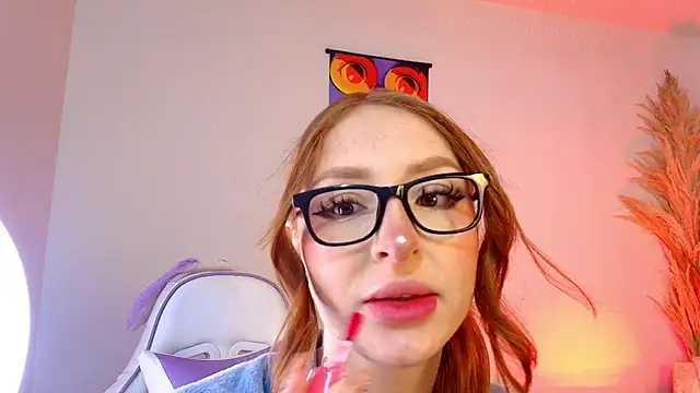 Bennuluspeach  online show from March 26, 2026, 12:00 pm