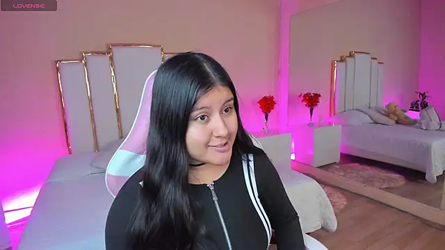 Snapshot of AnnaSwift_ chatting on February 9, 2026, 12:31 pm AnnaSwift online show from February 9, 2026, 12:31 pm