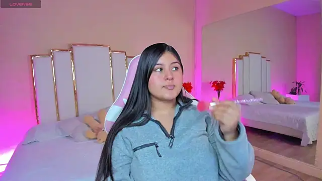 Snapshot of AnnaSwift_ chatting on February 11, 2026, 1:27 pm AnnaSwift online show from February 11, 2026, 1:27 pm