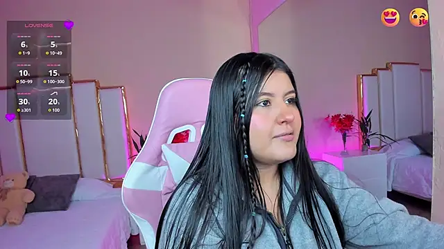 Snapshot of AnnaSwift_ chatting on February 25, 2026, 1:43 pm AnnaSwift online show from February 25, 2026, 1:43 pm