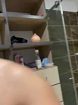 Snapshot of AnnaSwift_ chatting on April 4, 2026, 2:54 am AnnaSwift online show from April 4, 2026, 2:54 am