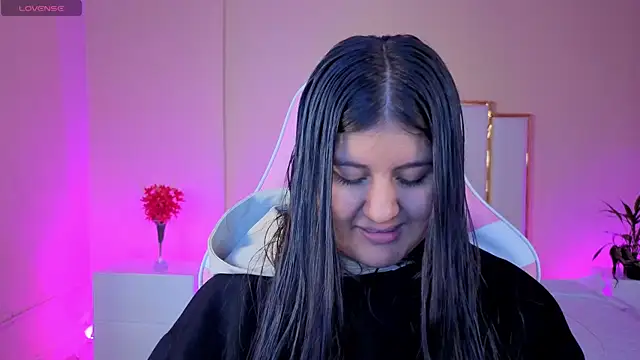 Snapshot of AnnaSwift_ chatting on April 11, 2026, 11:47 am AnnaSwift online show from April 11, 2026, 11:47 am