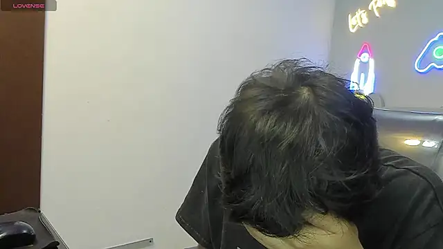 Snapshot of StiwenTwink chatting on January 16, 2026, 12:42 pm StiwenTwink online show from January 16, 2026, 12:42 pm