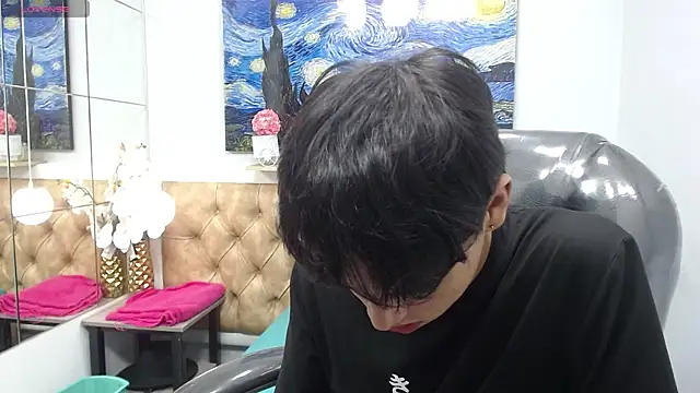 Snapshot of StiwenTwink chatting on March 20, 2026, 12:32 pm StiwenTwink online show from March 20, 2026, 12:32 pm