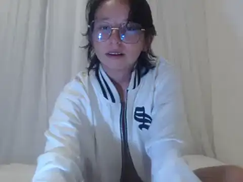 Snapshot of Klaret_Toy chatting on February 11, 2026, 10:59 pm Klaret Toy online show from February 11, 2026, 10:59 pm