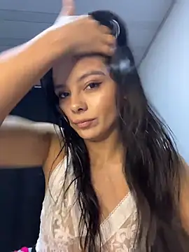 SaraMistick online show from November 20, 2025, 10:37 am