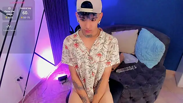 Snapshot of todoroki_g chatting on November 25, 2025, 4:07 pm todoroki g online show from November 25, 2025, 4:07 pm