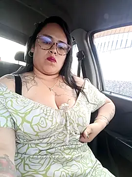 Italia 12 online show from November 8, 2025, 8:07 pm