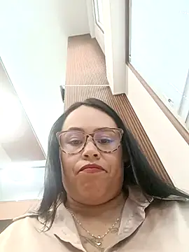 Italia 12 online show from November 19, 2025, 2:50 pm