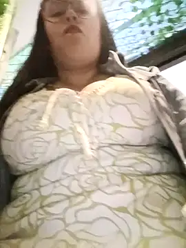 Italia 12 online show from November 27, 2025, 8:44 pm