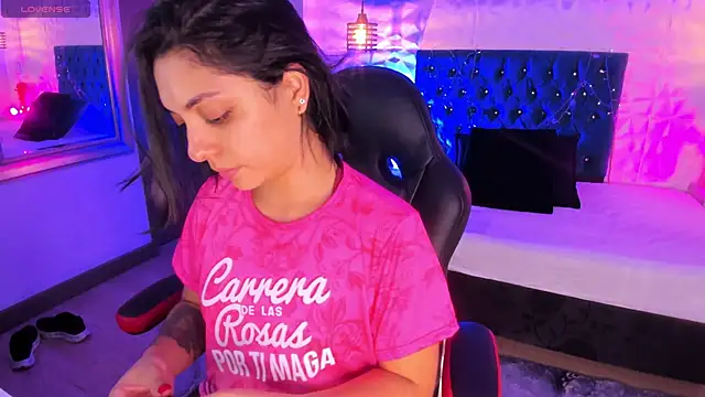 Snapshot of isaa_dl chatting on November 7, 2025, 10:10 pm isaa dl online show from November 7, 2025, 10:10 pm