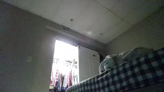 Snapshot of StroknGoon69 chatting on February 10, 2026, 5:06 pm StroknGoon69 online show from February 10, 2026, 5:06 pm