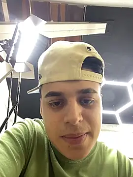 jeff2995  online show from November 8, 2025, 9:13 pm