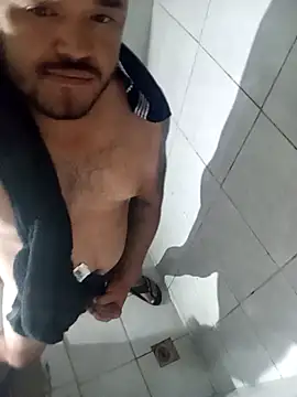 Snapshot of NatanSouza03 chatting on October 3, 2025, 7:11 pm NatanSouza03 online show from October 3, 2025, 7:11 pm