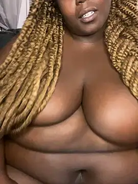 Snapshot of QueenP2thee chatting on October 1, 2025, 6:41 am QueenP2thee online show from October 1, 2025, 6:41 am