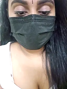 Snapshot of Dheronika_sweetie chatting on December 23, 2025, 3:59 am Dheronika sweetie online show from December 23, 2025, 3:59 am