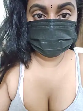Dheronika sweetie online show from June 7, 2026, 6:22 pm