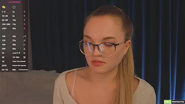 JulieLupo online show from March 29, 2026, 6:24 am