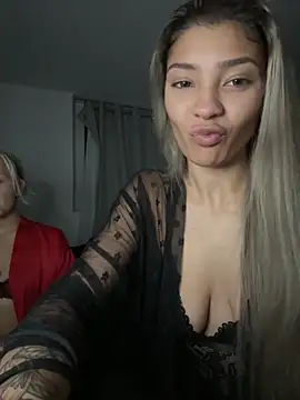 Honeyyyxo online show from October 26, 2025, 8:37 pm