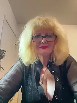 BoloshkaBlonda online show from October 24, 2025, 10:06 pm