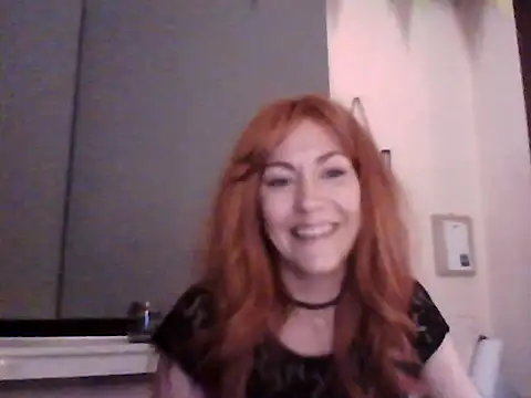 Snapshot of ShyGirlV chatting on October 22, 2025, 9:36 pm ShyGirlV online show from October 22, 2025, 9:36 pm