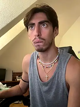 BABYJR05 online show from October 1, 2025, 2:12 pm