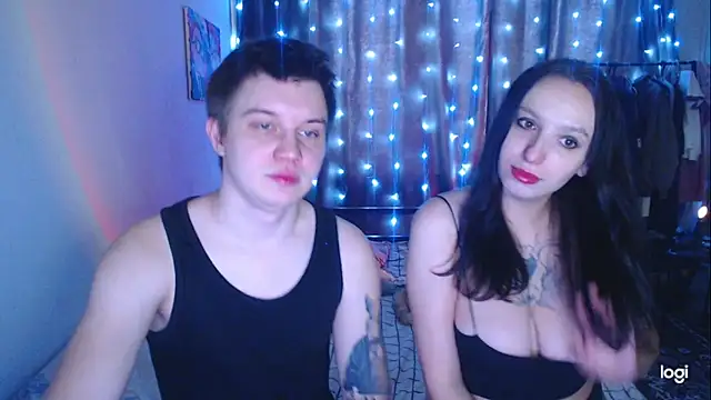 Snapshot of Mark_and_Wendy chatting on February 17, 2026, 6:21 am Mark and Wendy online show from February 17, 2026, 6:21 am