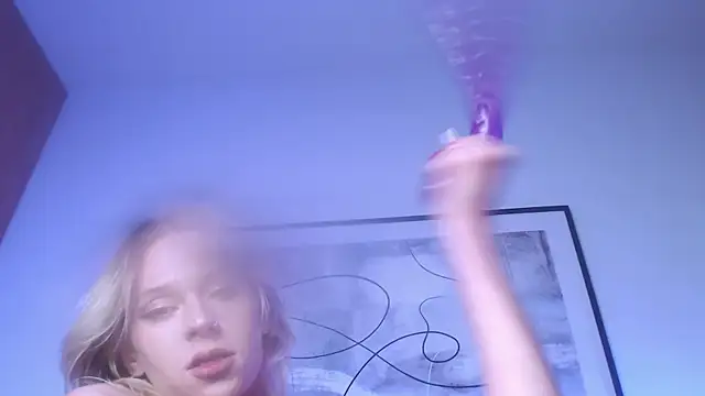 SophieDiamond Xx online show from October 15, 2025, 8:09 pm