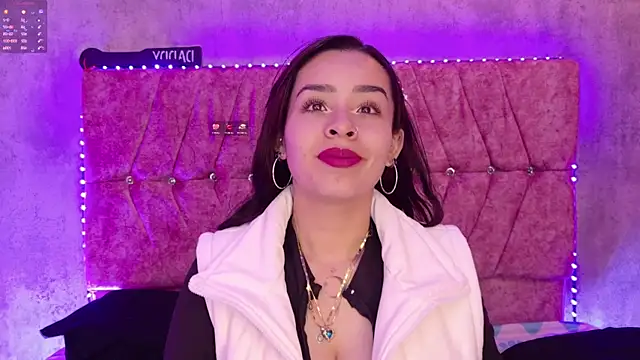 Mia lopez 1 online show from May 21, 2026, 8:54 am