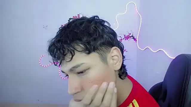 Im david02 online show from November 21, 2025, 12:48 pm