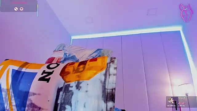 Snapshot of Krystin1 chatting on February 13, 2026, 5:58 am Krystin1 online show from February 13, 2026, 5:58 am