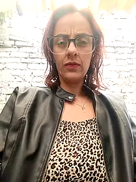 Jade 1-9 online show from November 21, 2025, 5:11 pm