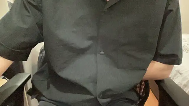 16hornydog online show from November 21, 2025, 3:44 pm