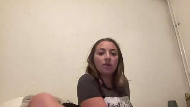 Snapshot of looloopaul chatting on November 2, 2025, 8:44 pm looloopaul online show from November 2, 2025, 8:44 pm