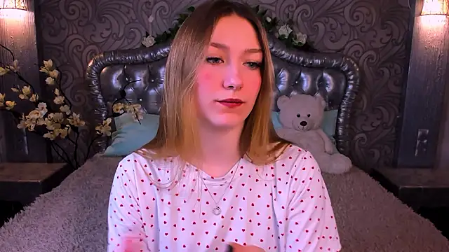 Snapshot of AngelAnabelle chatting on January 31, 2026, 8:29 pm AngelAnabelle online show from January 31, 2026, 8:29 pm