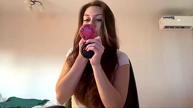 Nayra flash online show from October 20, 2025, 12:05 pm