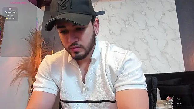 ElianKeiser online show from November 11, 2025, 11:54 am