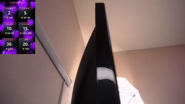 ingrid03 taffur online show from December 2, 2025, 8:59 pm