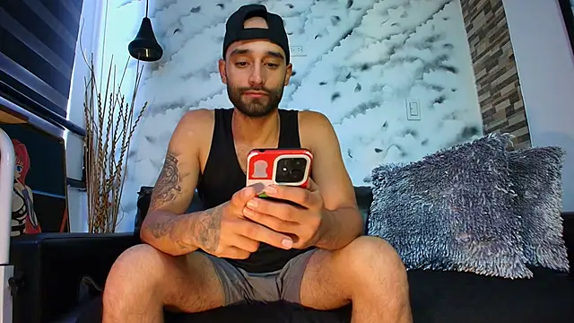 Max Miller S online show from October 4, 2025, 7:01 pm