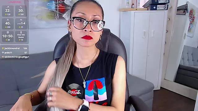 Snapshot of alexia_james_ chatting on April 14, 2026, 8:37 pm alexia james online show from April 14, 2026, 8:37 pm