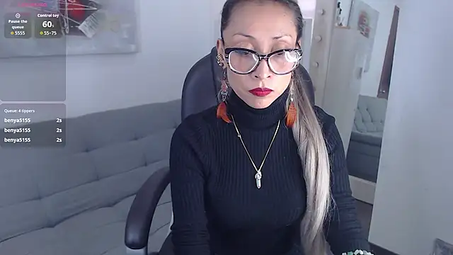 Snapshot of alexia_james_ chatting on April 21, 2026, 9:06 pm alexia james online show from April 21, 2026, 9:06 pm